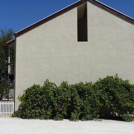 Coonawarra Motor Lodge Penola Dış mekan fotoğraf